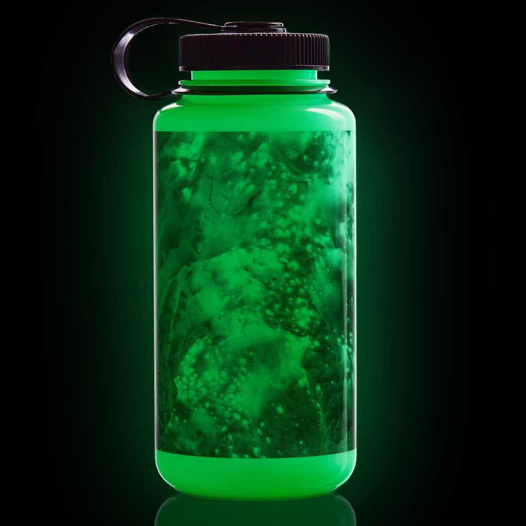 Nalgene product detail: 32oz WM Glo Wyld R0 — 32oz WM Glo Wyld