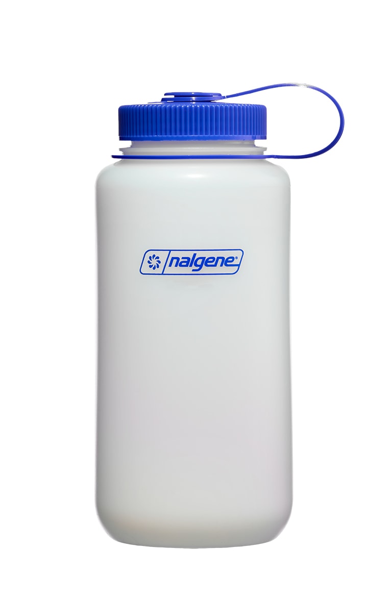 Nalgene product detail: 32oz Wide Mouth Ultralite Bottle U0 — 32oz Wide Mouth Ultralite Bottle